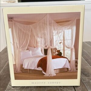 NIB Mombasa Majesty Sheet Bed Canopy Mosquito Net - Ivory - Full to King